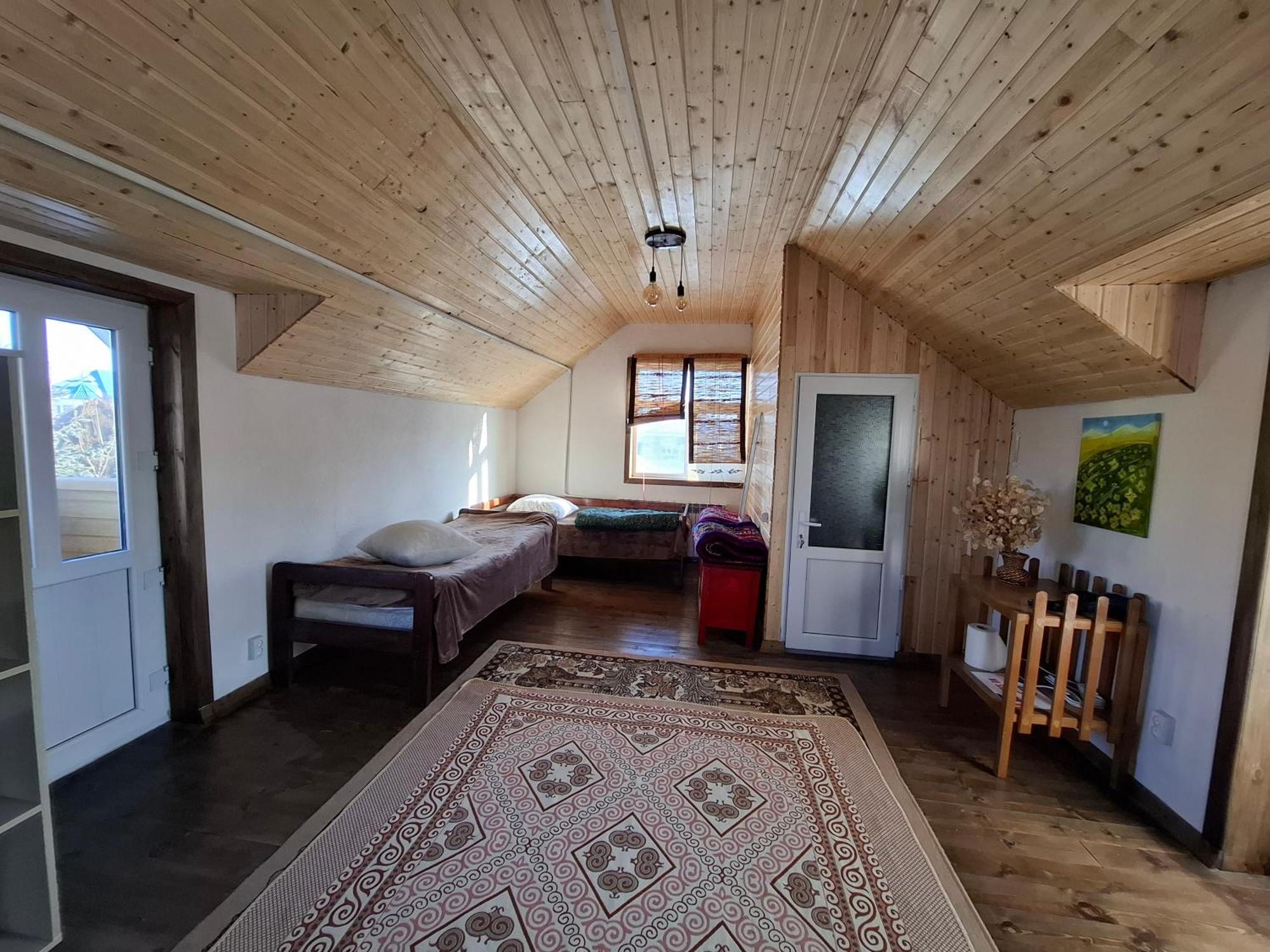 Happy Nomads Yurts & Hostel Karakol Bagian luar foto